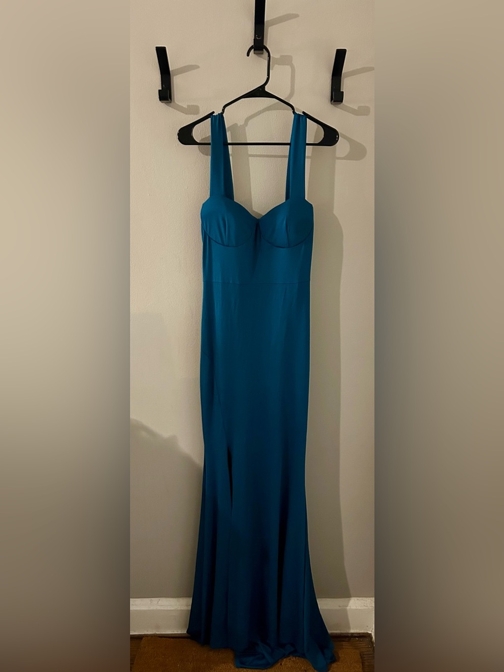 Boutique Condition - New Without Tags Dress - Picture 1 of 5